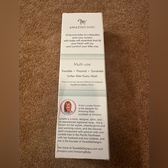 Amazing Baby Muslin Zebra Swaddle Blanket NIB - Picture 3 of 6